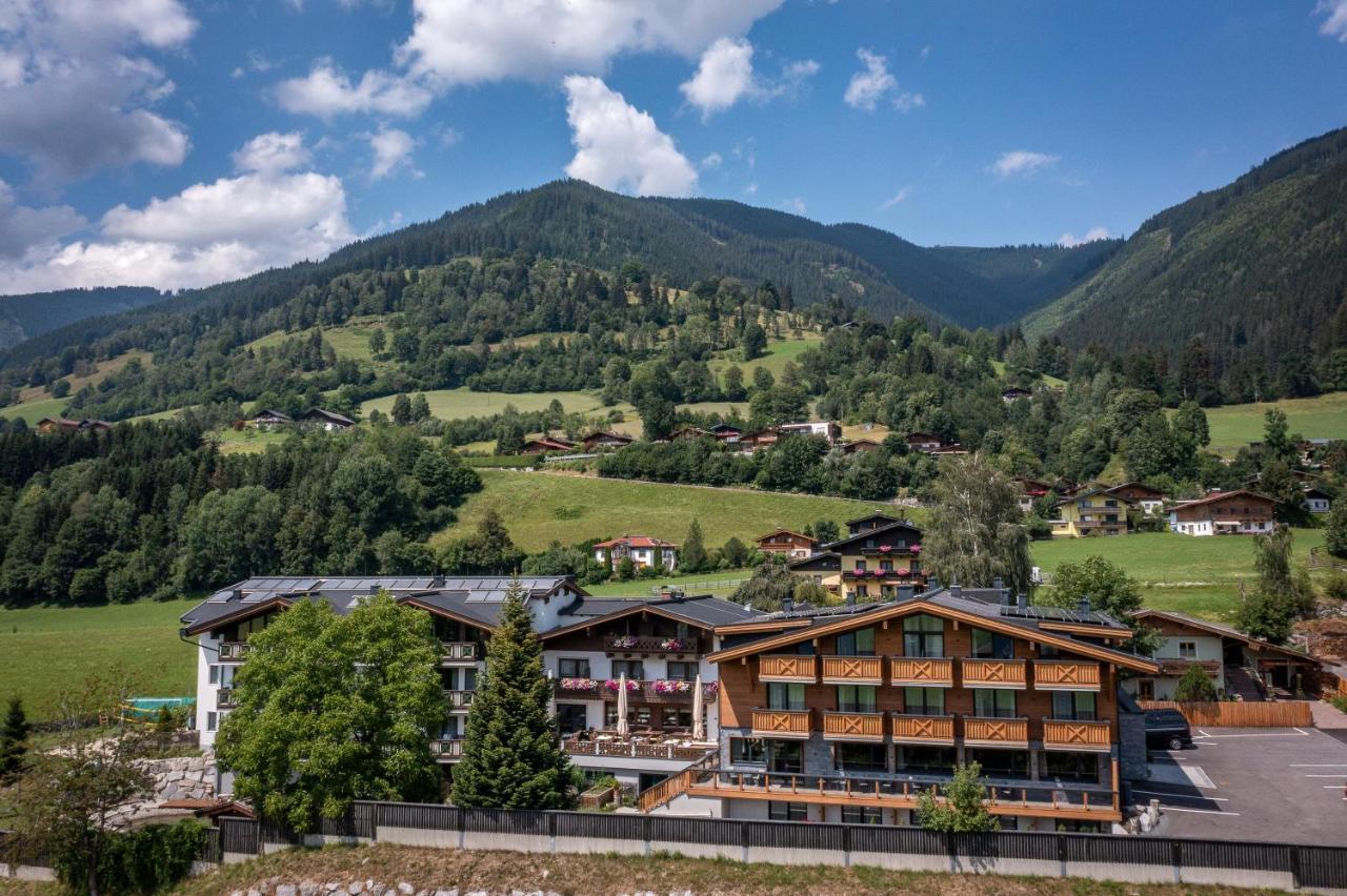 Klawunn Hotel & Apartement Kaprun Exterior foto